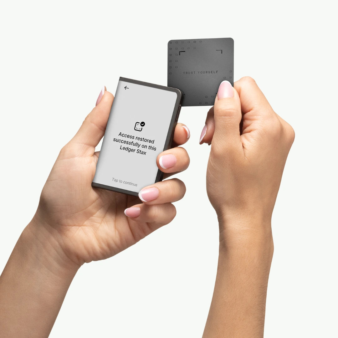 Ledger Stax + Recovery Key