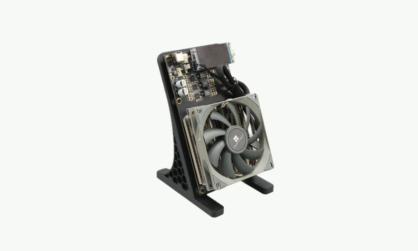 NerdQaxe++: Verhoog je Bitcoin solo mining-ervaring